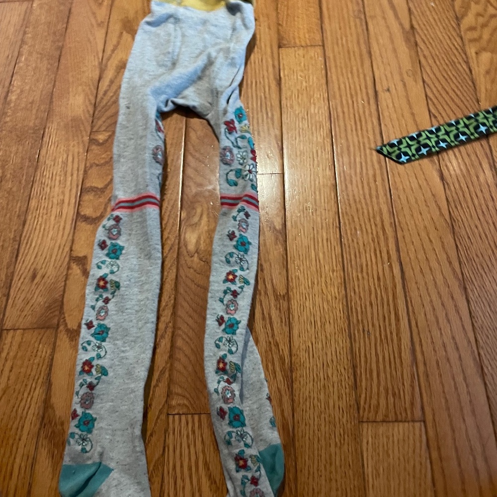 Gray floral size 8 to 10, Matilda, Jane tights